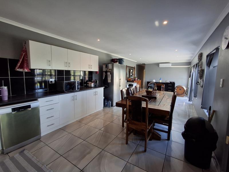 3 Bedroom Property for Sale in Duyker Eiland Western Cape
